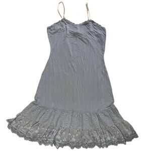 Matilda Jane Women's Medium Gray Sleeveless Ruffled Lace Accent Dress
